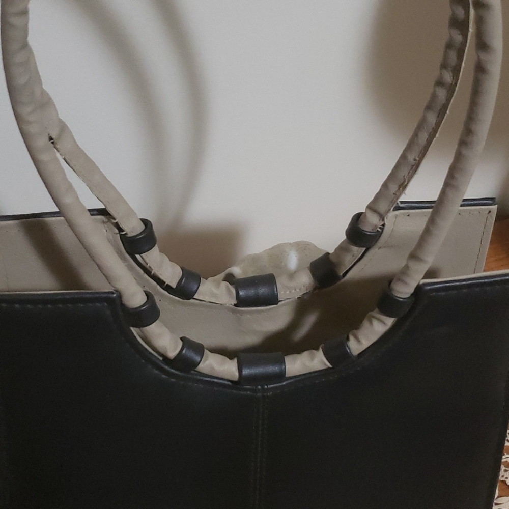 Purse - Picture 3 of 8